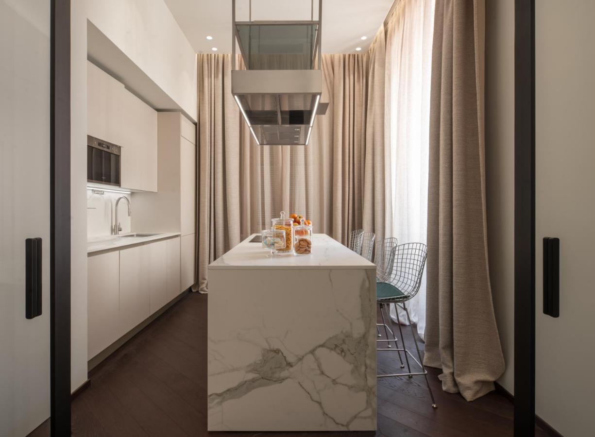 Sant'Ambrogio Luxury Apartment R&R มิลาน ภายนอก รูปภาพ